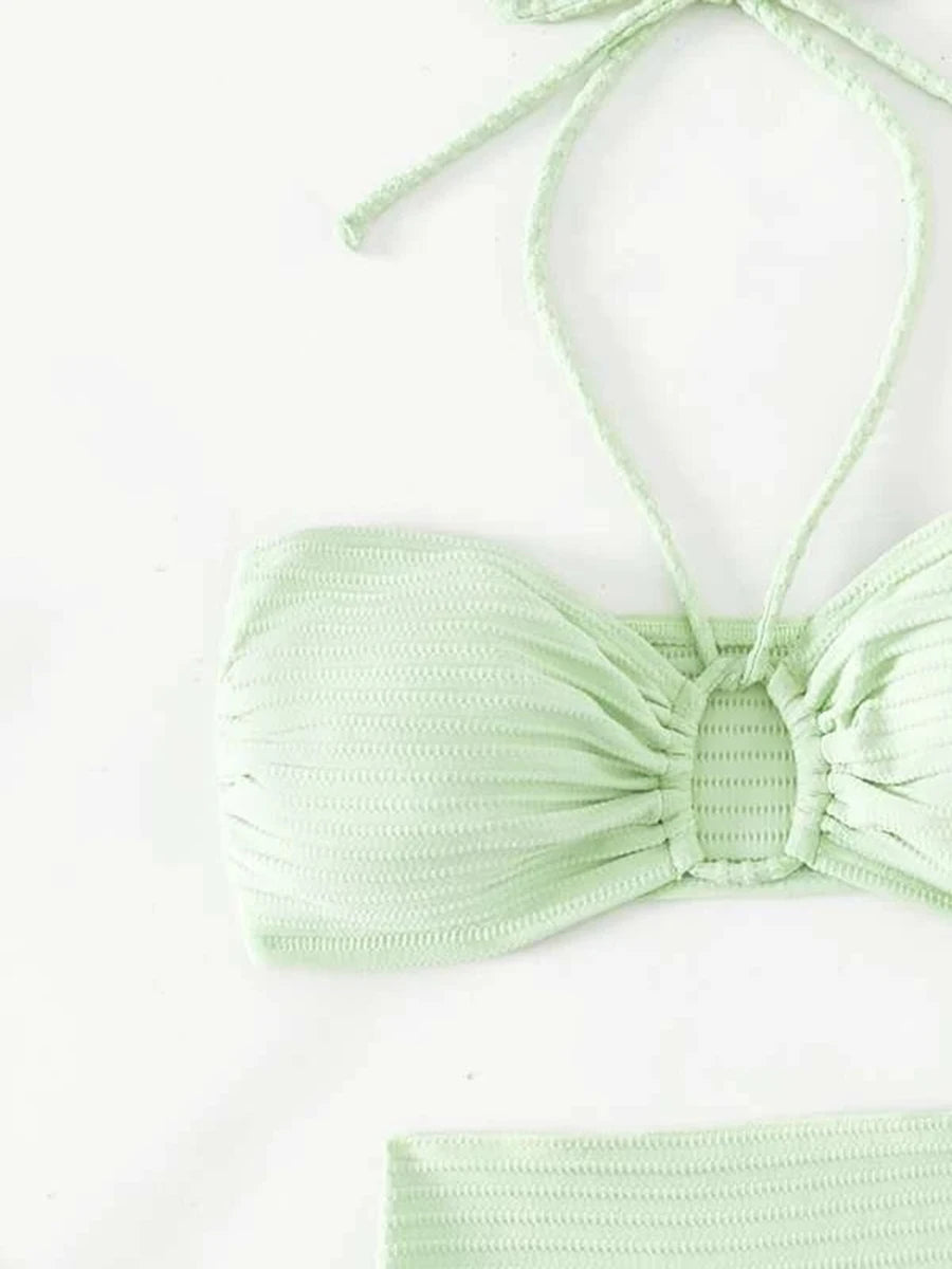 Halter String 2025