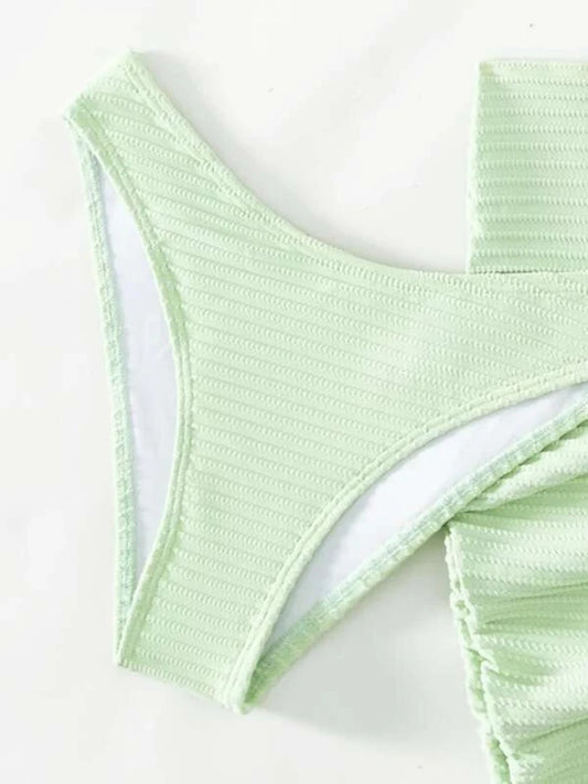 Halter String 2025
